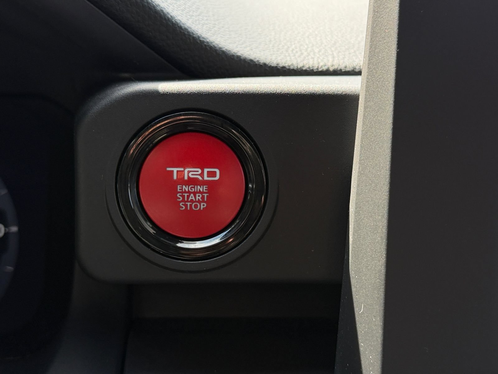 Used 2025 Toyota Tacoma TRD Sport AWD/4WD image 51
