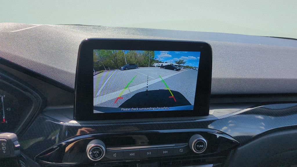 Used 2024 Ford Escape ST-Line w/ Cold Weather Package image 27