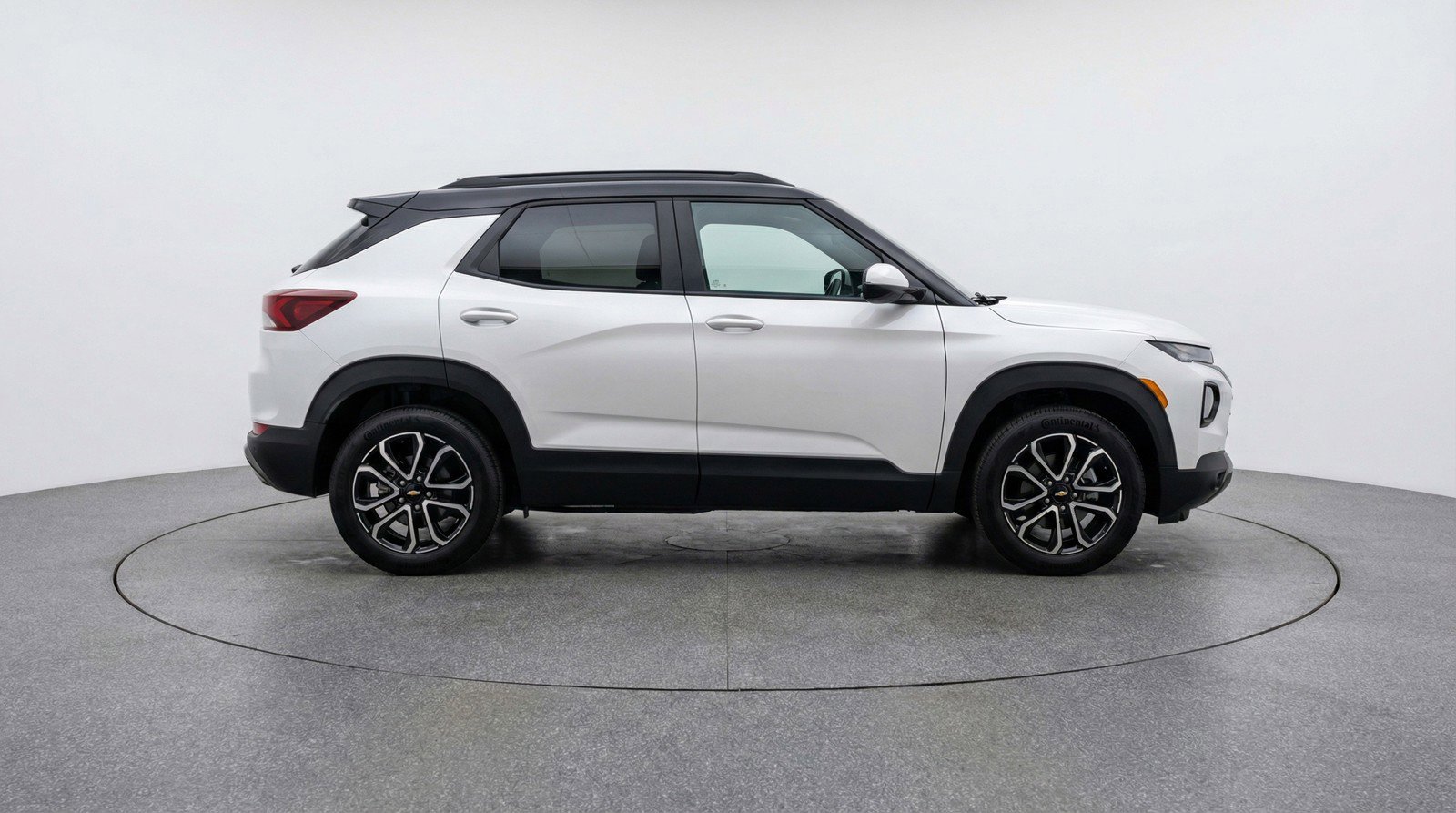 Used 2025 Chevrolet TrailBlazer LT image 11