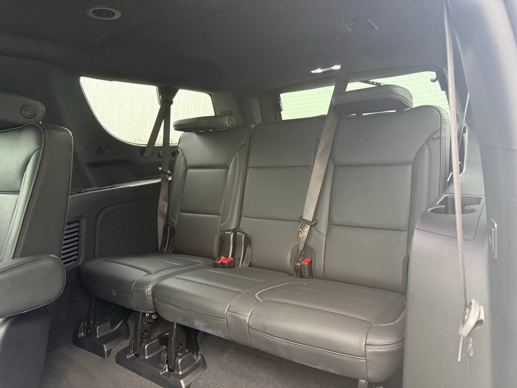 Used 2025 GMC Yukon XL Denali AWD/4WD image 15