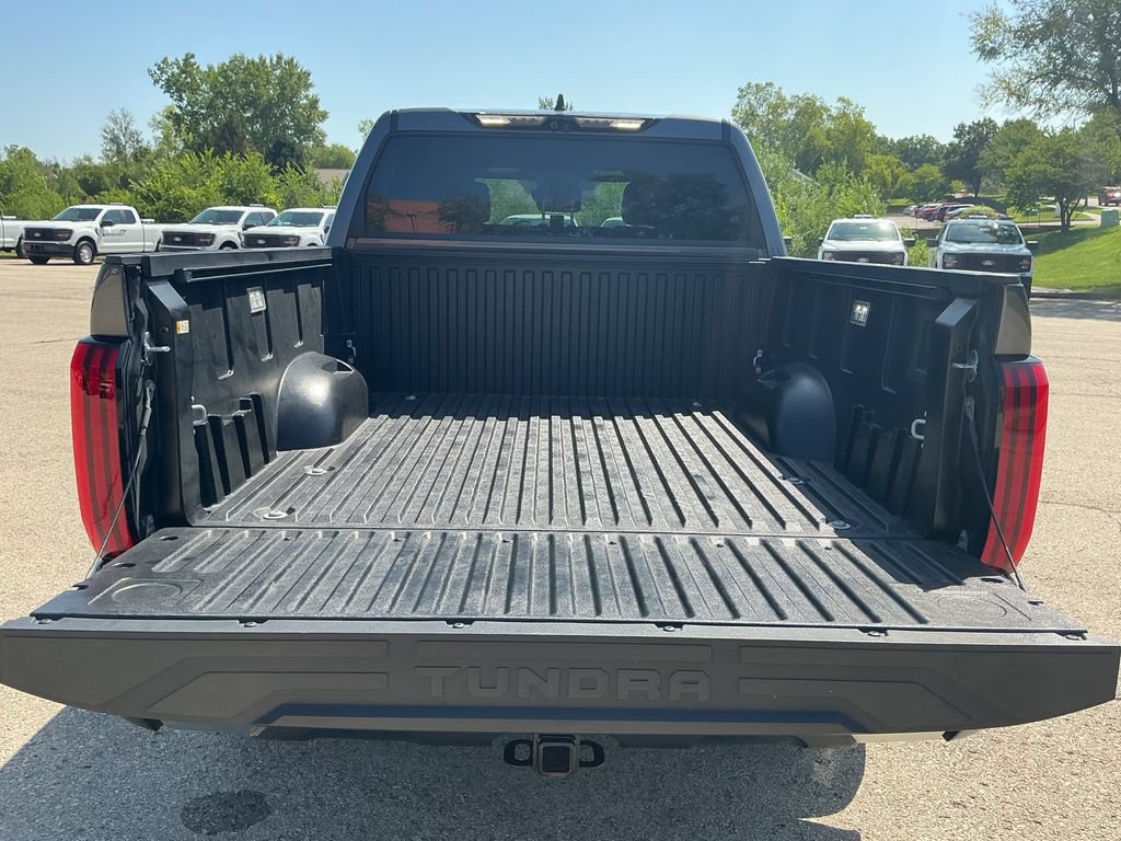 Used 2025 Toyota Tundra Limited AWD/4WD image 13