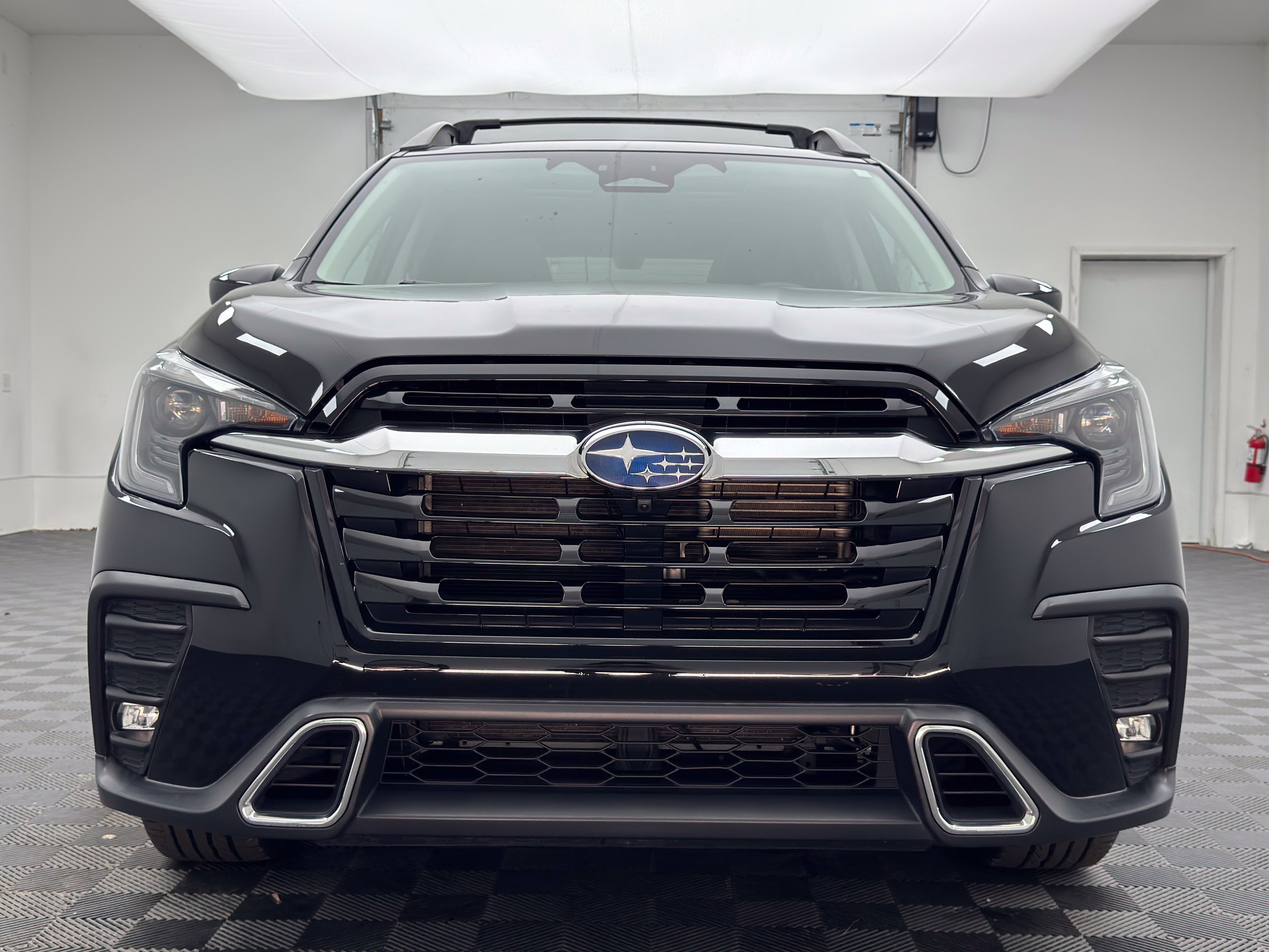 Used 2024 Subaru Ascent Touring AWD/4WD image 15