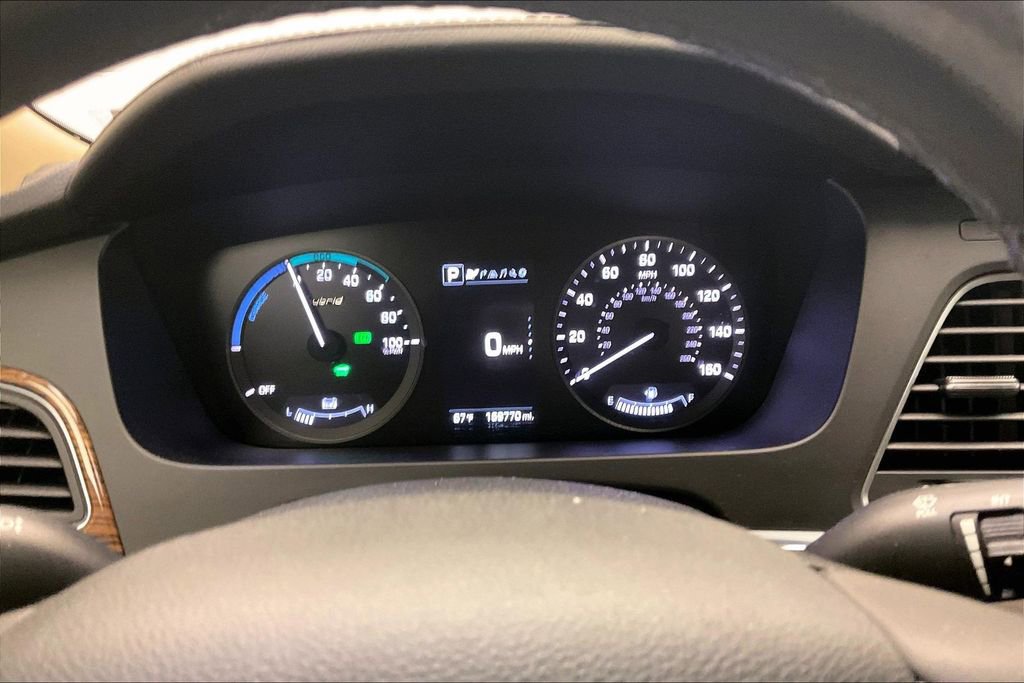 Used 2016 Hyundai Sonata Limited w/ Option Group 02 FWD image 20