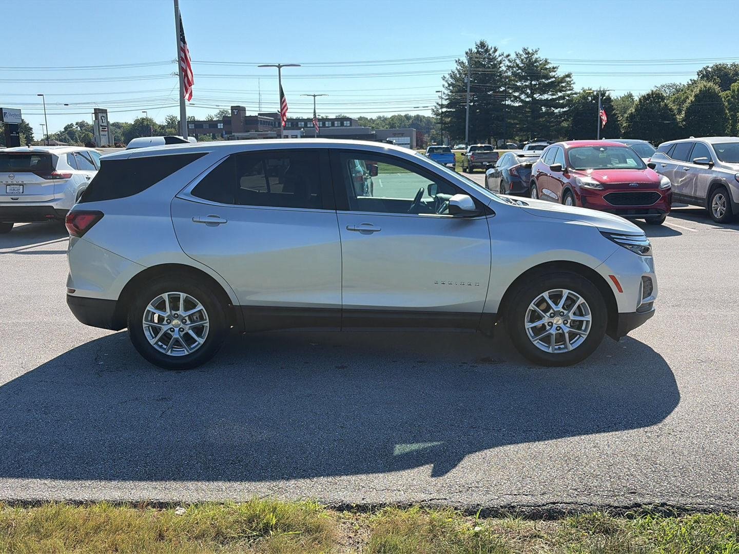 Used 2022 Chevrolet Equinox LT FWD image 6