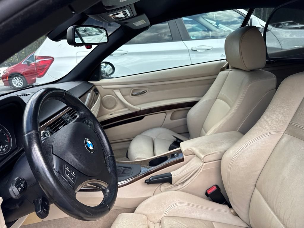 Used 2007 BMW 328i Convertible RWD image 2