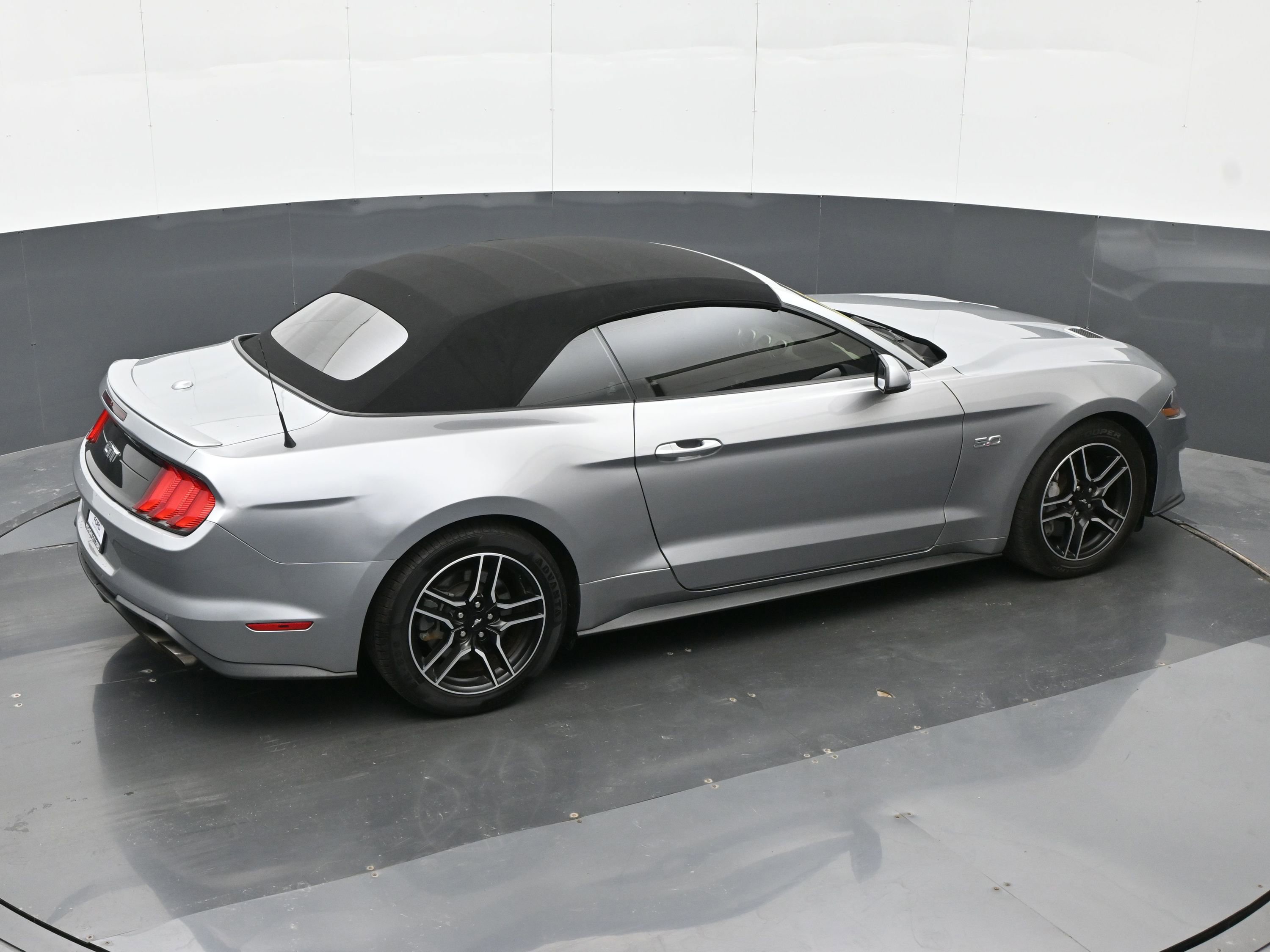 Used 2022 Ford Mustang GT Premium w/ Equipment Group 401A RWD image 27