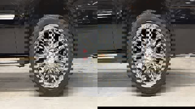 Used 2014 Cadillac Escalade ESV Platinum image 11