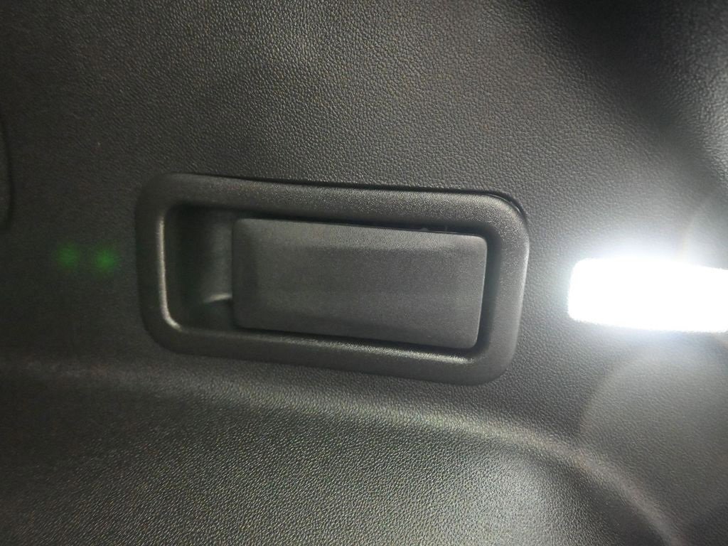 Used 2022 Chevrolet Blazer LT image 44