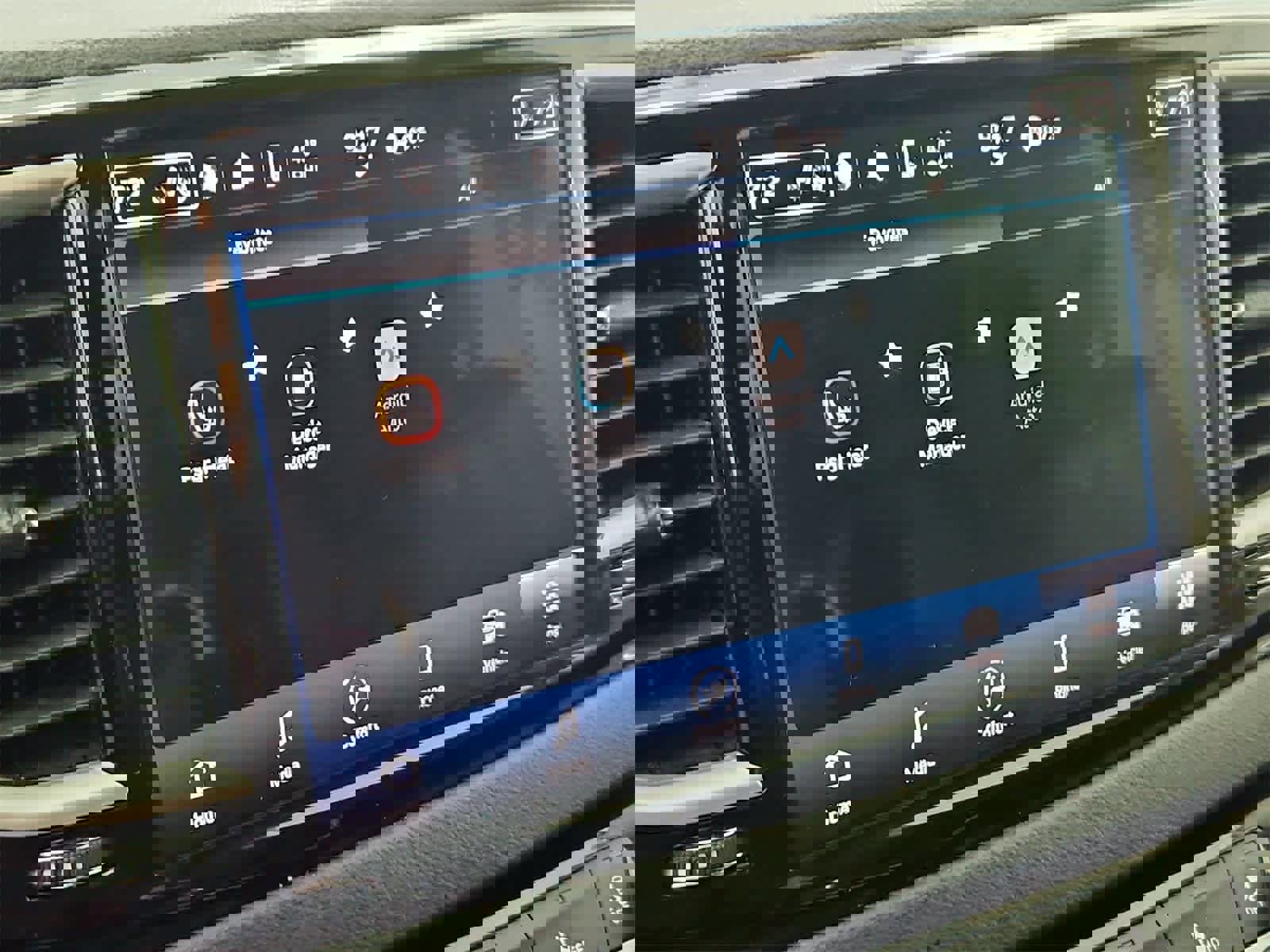 Used 2024 Chrysler Pacifica Touring-L image 28