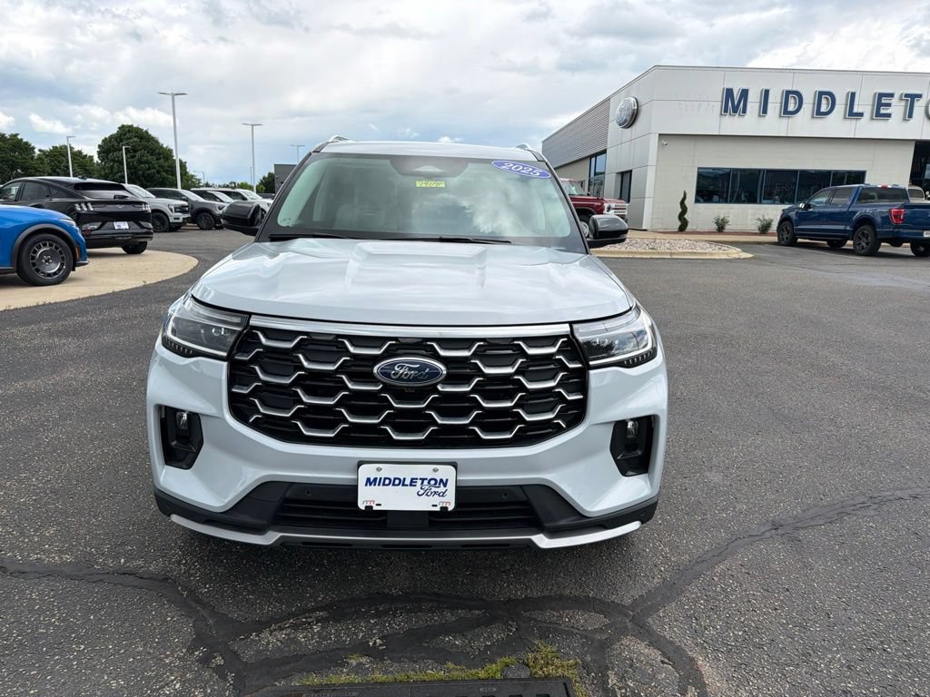 Certified 2025 Ford Explorer Platinum w/ Ultimate Package AWD/4WD image 8