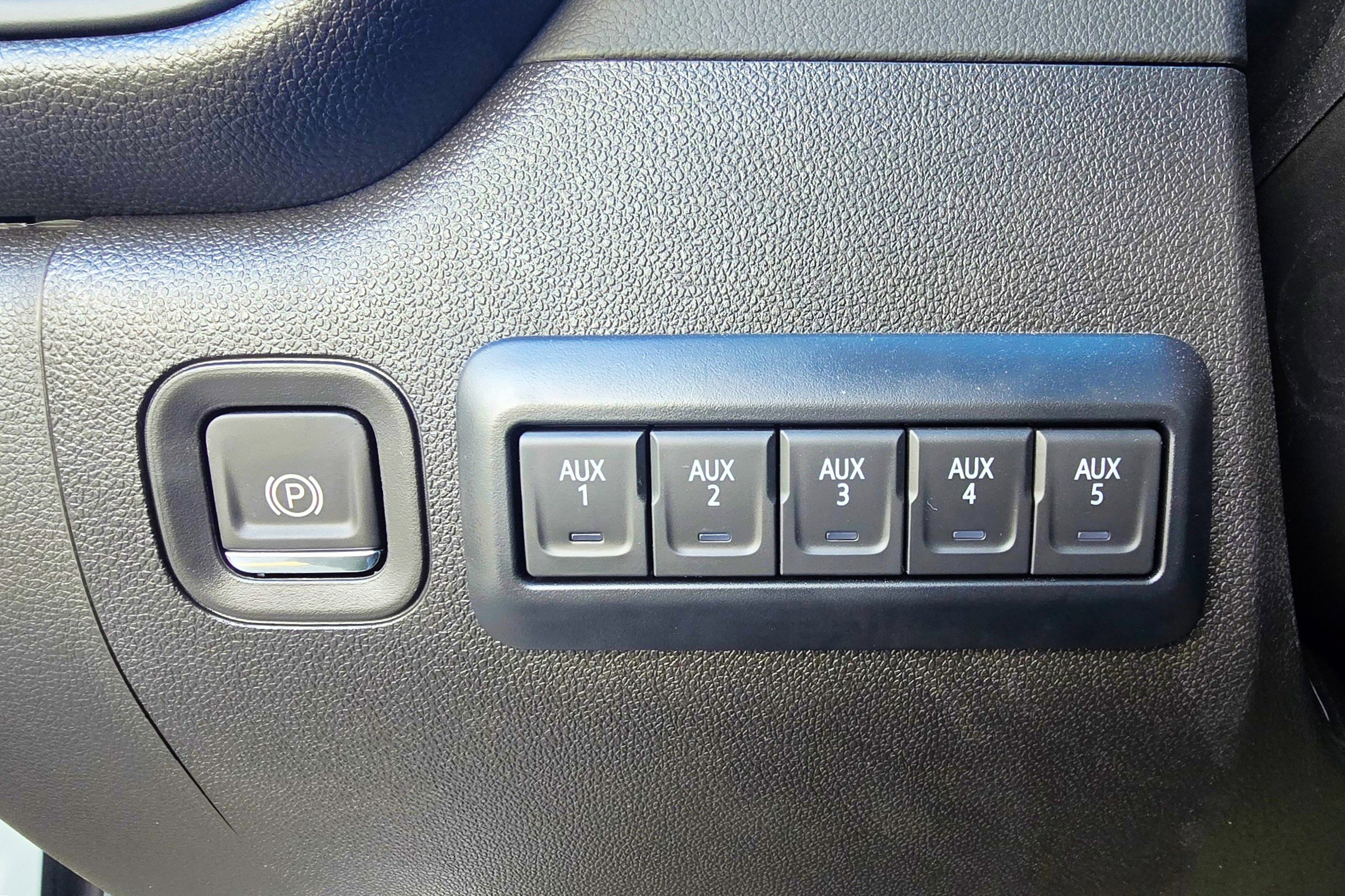 New 2025 GMC Sierra 3500 Pro w/ Convenience Package image 25