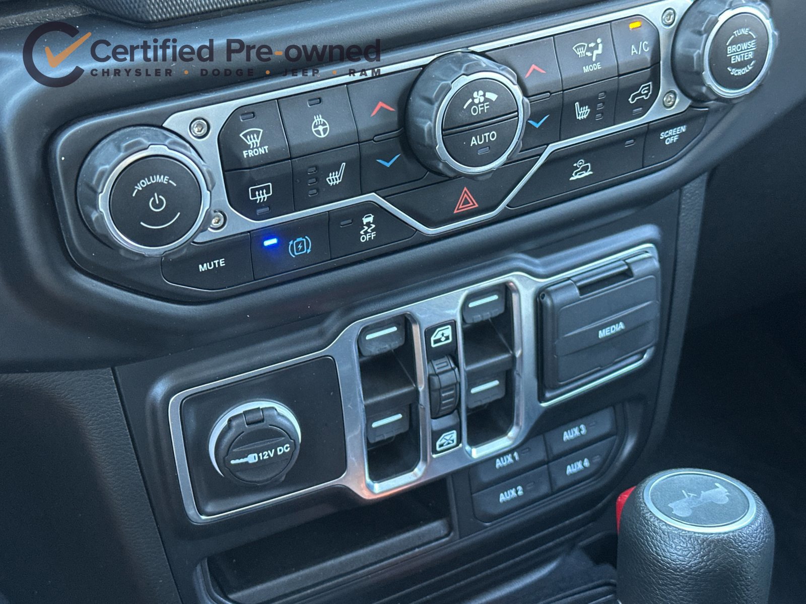 Used 2023 Jeep Wrangler Unlimited w/ Cold Weather Group AWD/4WD image 22