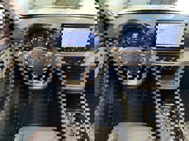 New 2025 Ford Explorer Active w/ Active Comfort Package image 21