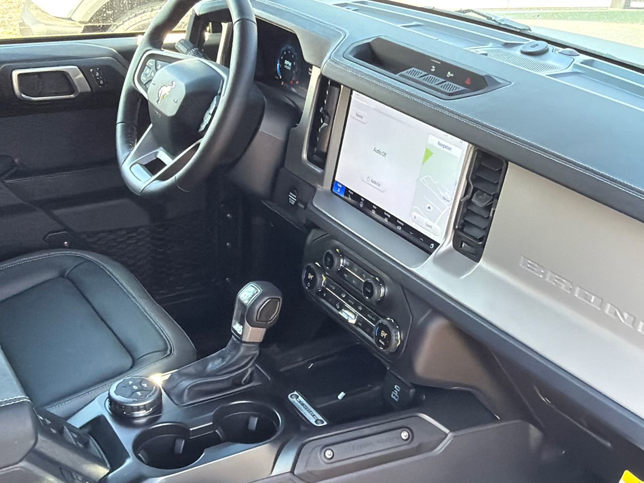 New 2025 Ford Bronco Outer Banks image 9