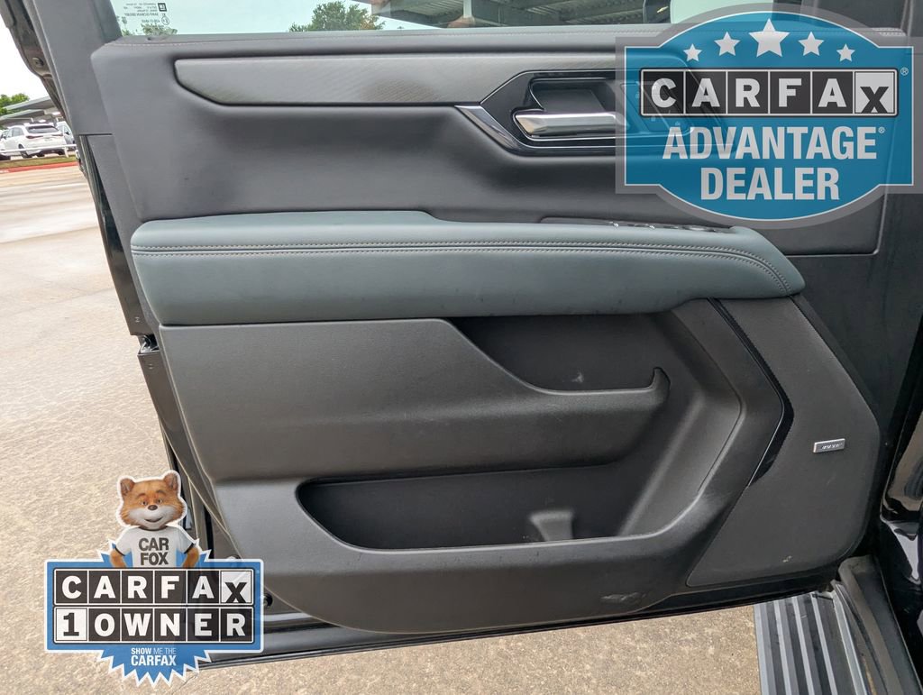 Used 2025 GMC Yukon AT4 w/ AT4 Premium Plus Package AWD/4WD image 15