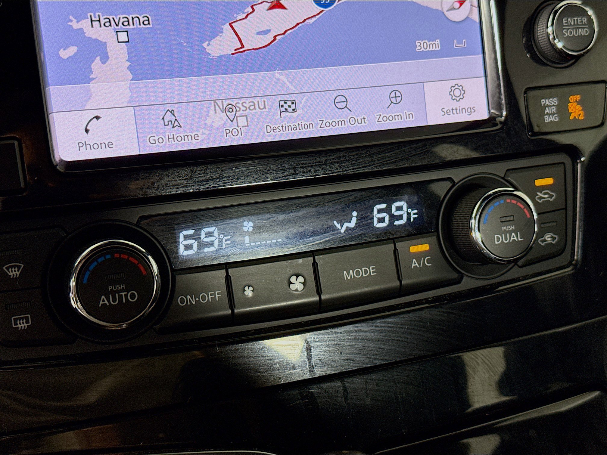 Used 2023 Nissan Maxima SR w/ Sport Mat Group image 19