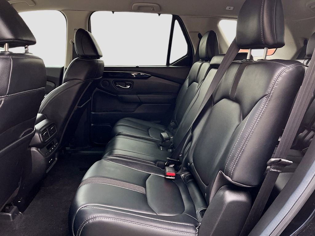 Used 2025 Honda Pilot EX-L image 23