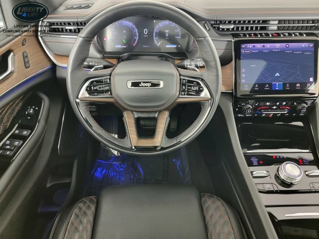 Used 2024 Jeep Grand Cherokee Summit w/ Adv Protech Group IV AWD/4WD image 30
