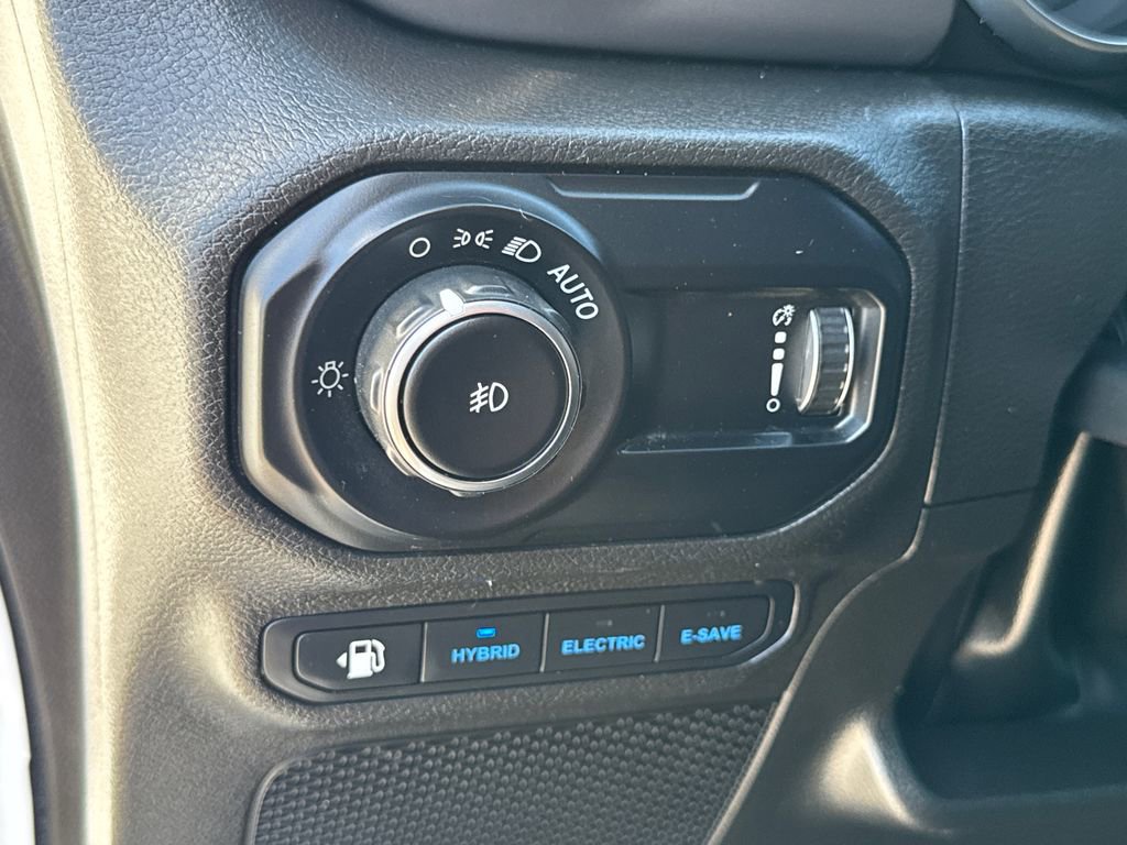 Used 2019 Ford Expedition Limited w/ Equipment Group 301A RWD image 29