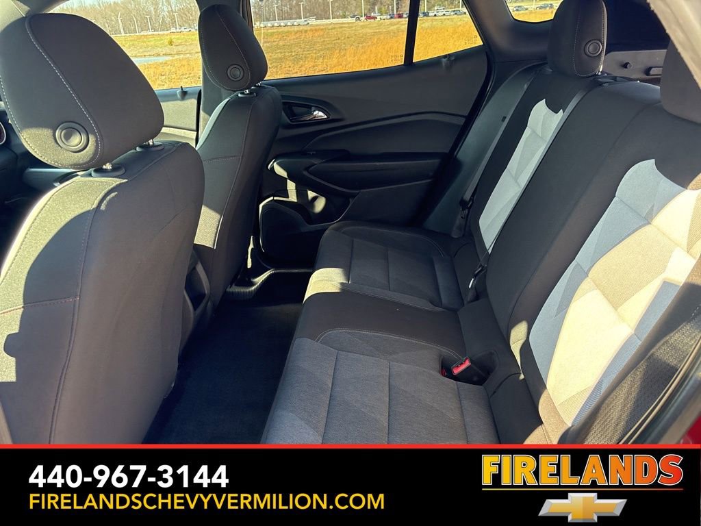 Used 2024 Chevrolet Trax RS w/ Driver Confidence Package image 37