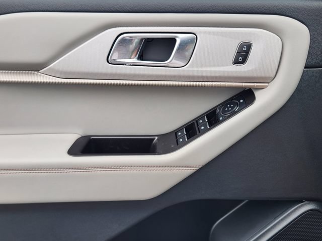 New 2026 Ford Explorer Active w/ Active Comfort Package RWD image 23