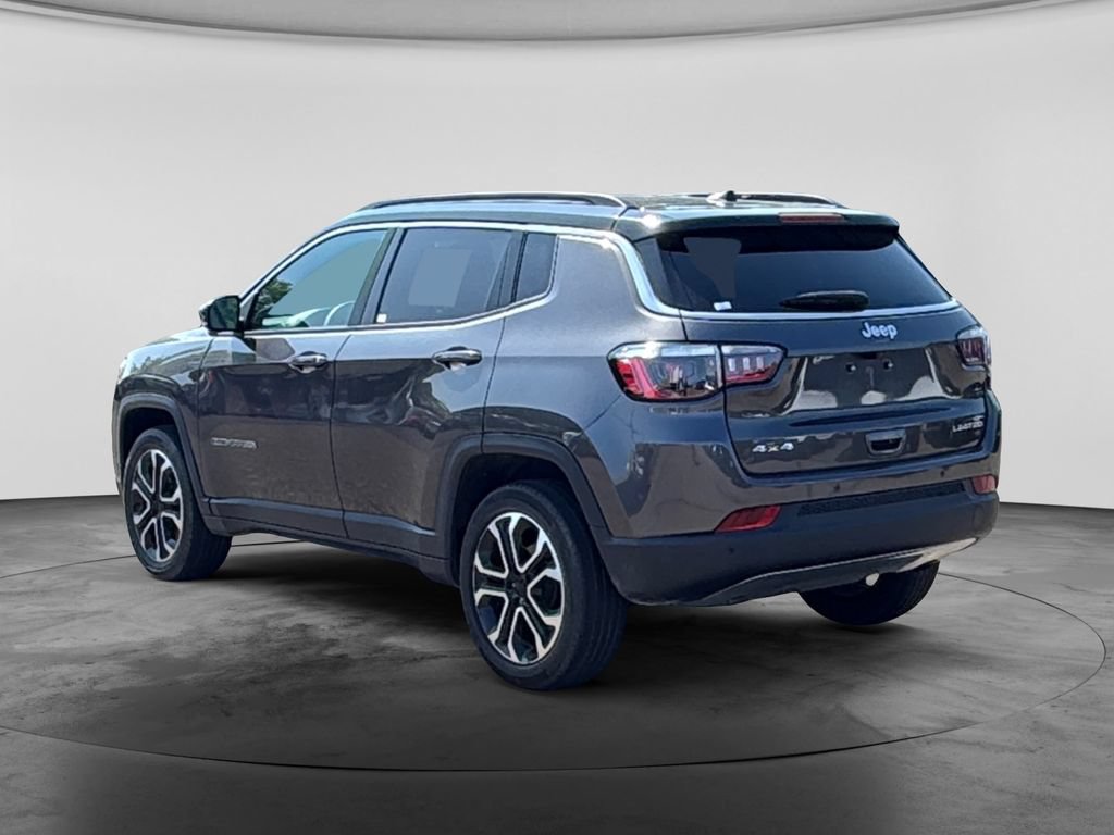 Used 2024 Jeep Compass Limited AWD/4WD image 8