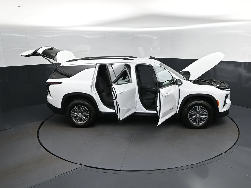 New 2026 Chevrolet Traverse LT FWD image 50