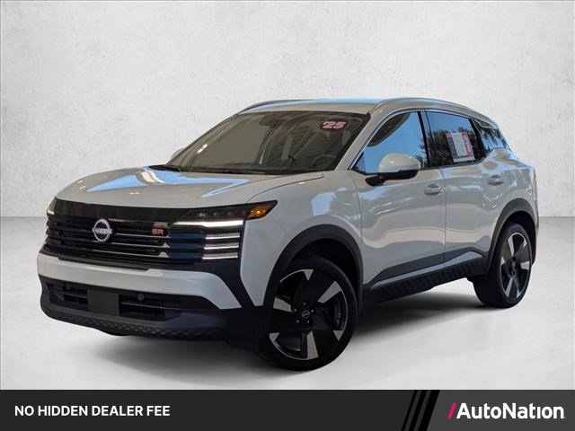 Used 2025 Nissan Kicks SR AWD/4WD image 1
