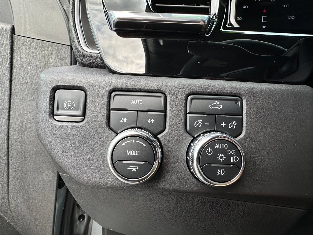 Used 2023 GMC Sierra 1500 Elevation AWD/4WD image 38