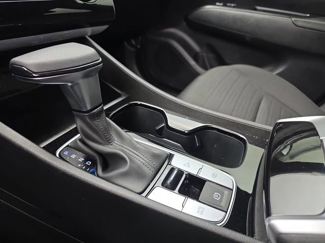 Used 2024 Hyundai Santa Cruz SE image 34