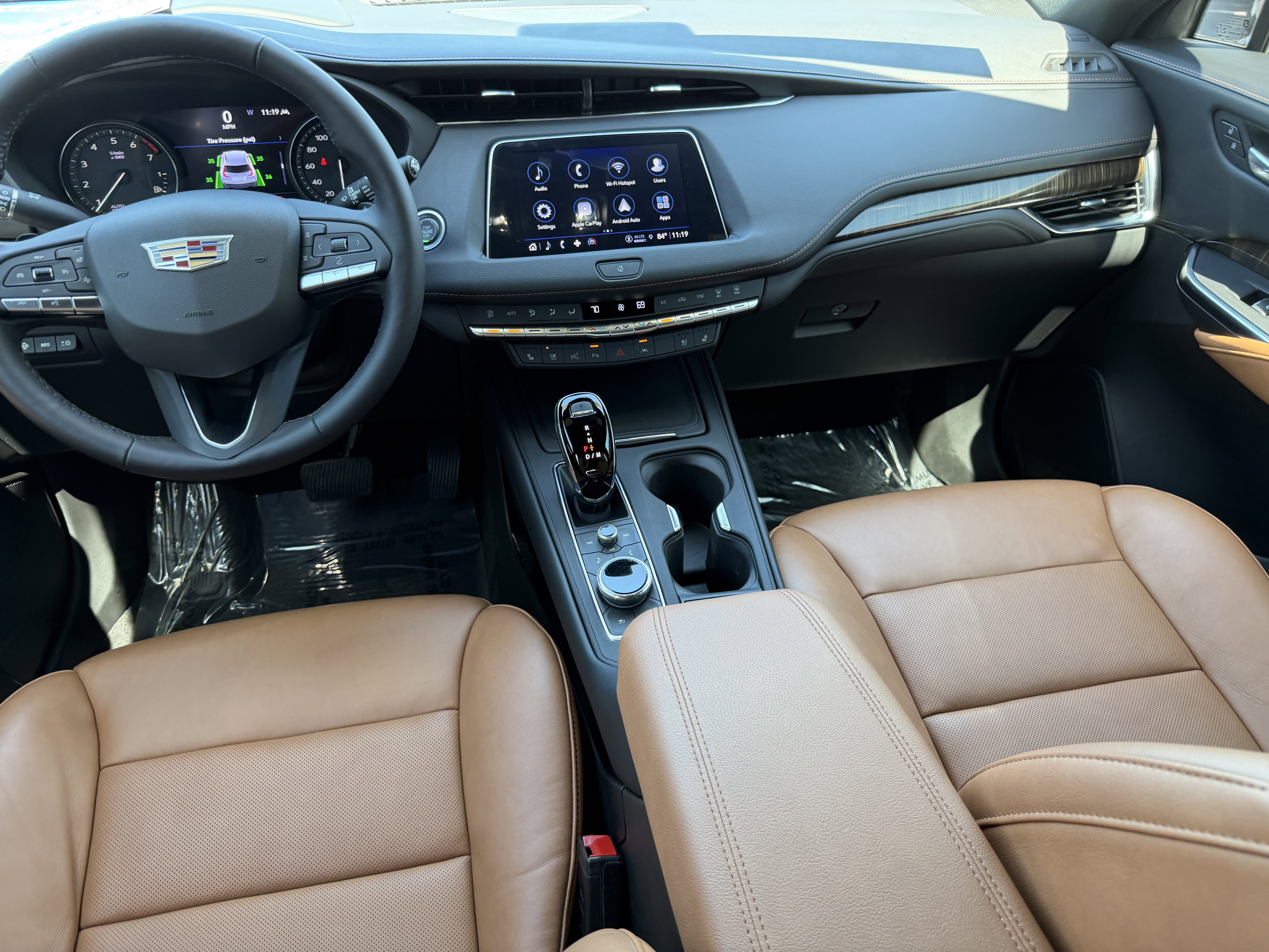 Certified 2022 Cadillac XT4 Premium Luxury w/ Technology Package FWD image 15