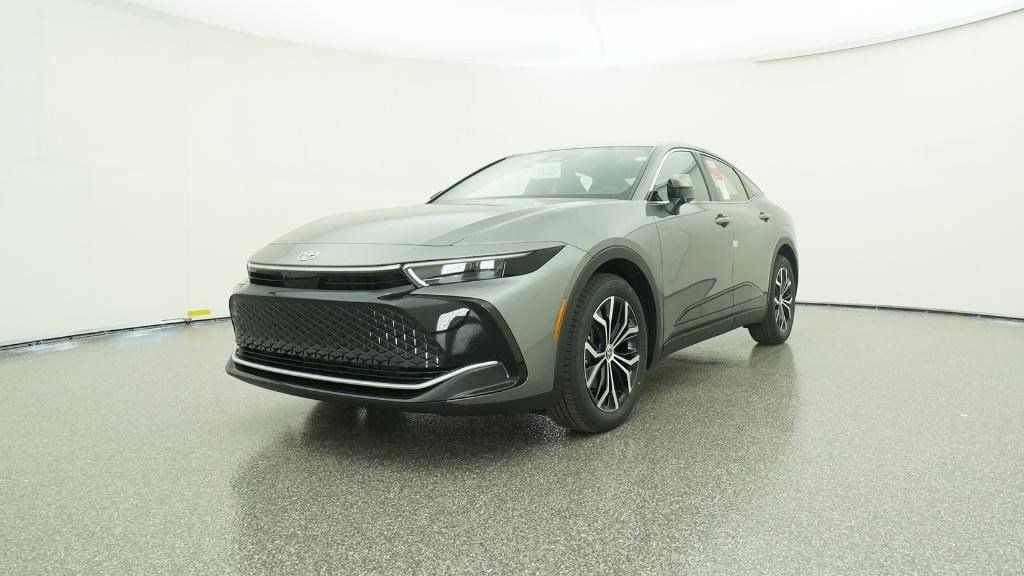 New 2026 Toyota Crown XLE image 4