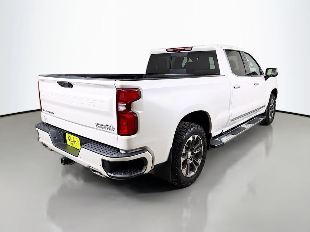 Used 2022 Chevrolet Silverado 1500 High Country w/ Z71 Off-Road Package AWD/4WD image 6