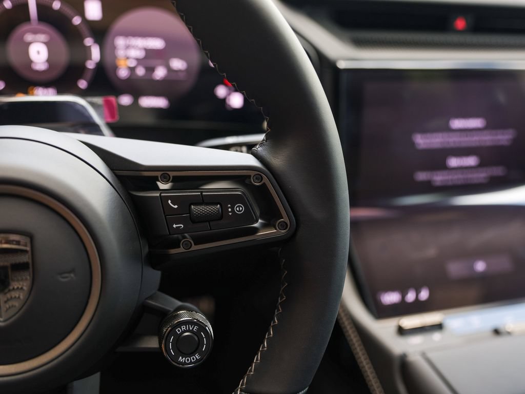 New 2026 Porsche Cayenne Turbo AWD/4WD image 21
