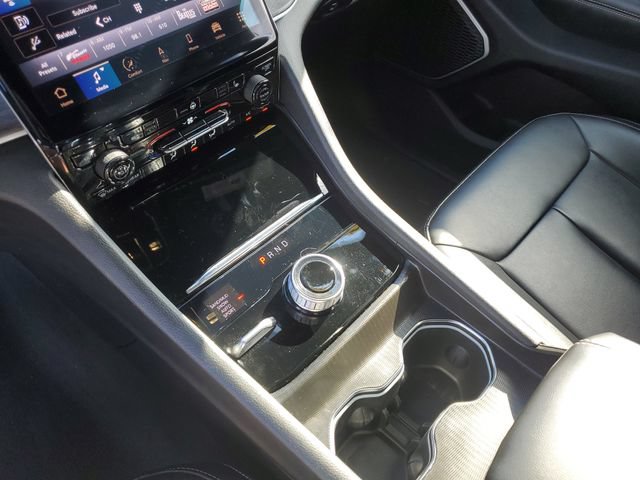Used 2024 Jeep Grand Cherokee Limited AWD/4WD image 25