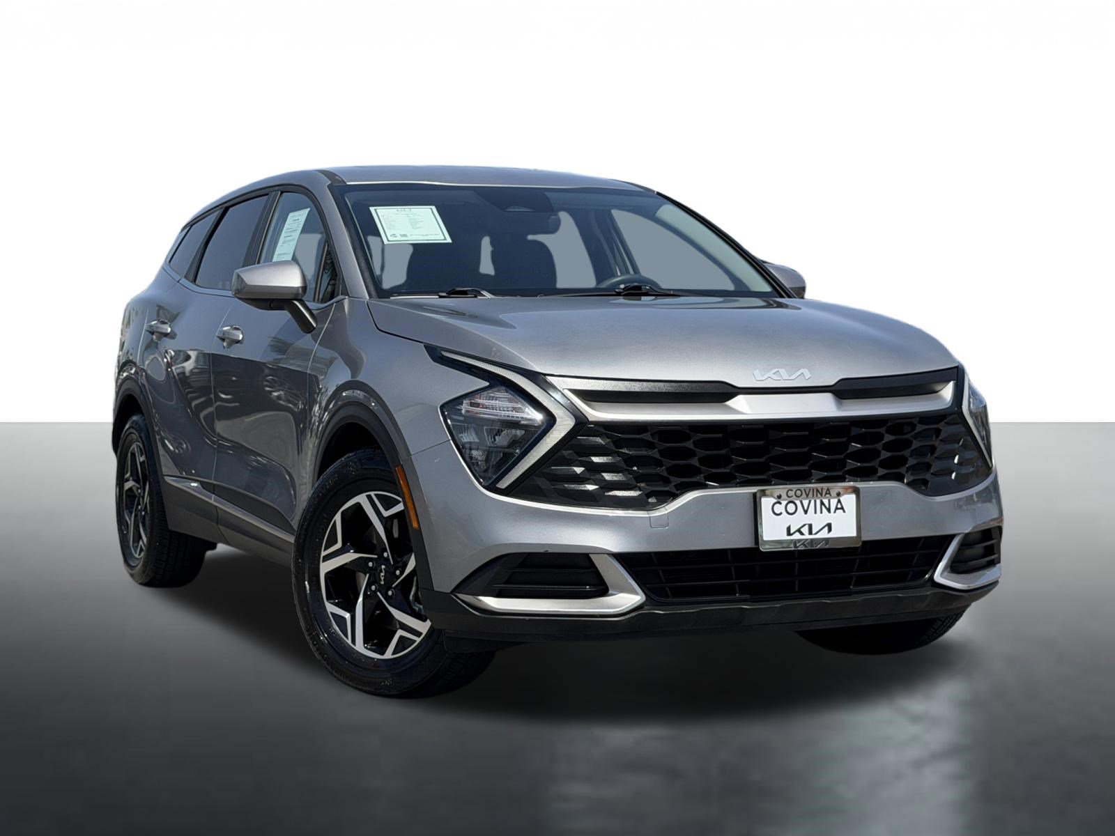 Used 2023 Kia Sportage LX image 2