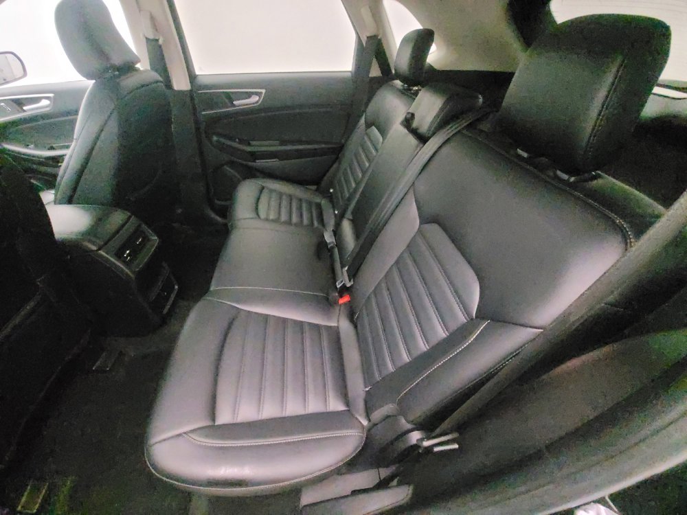 Used 2024 Ford Edge SEL image 18
