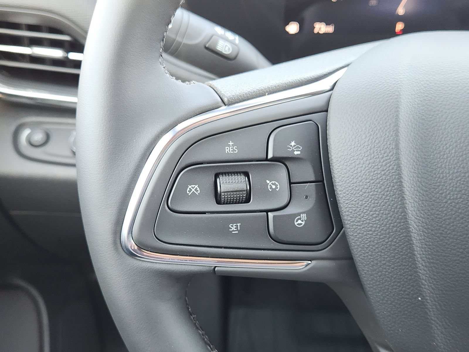 New 2026 Buick Envista Sport Touring w/ Convenience I Package FWD image 32