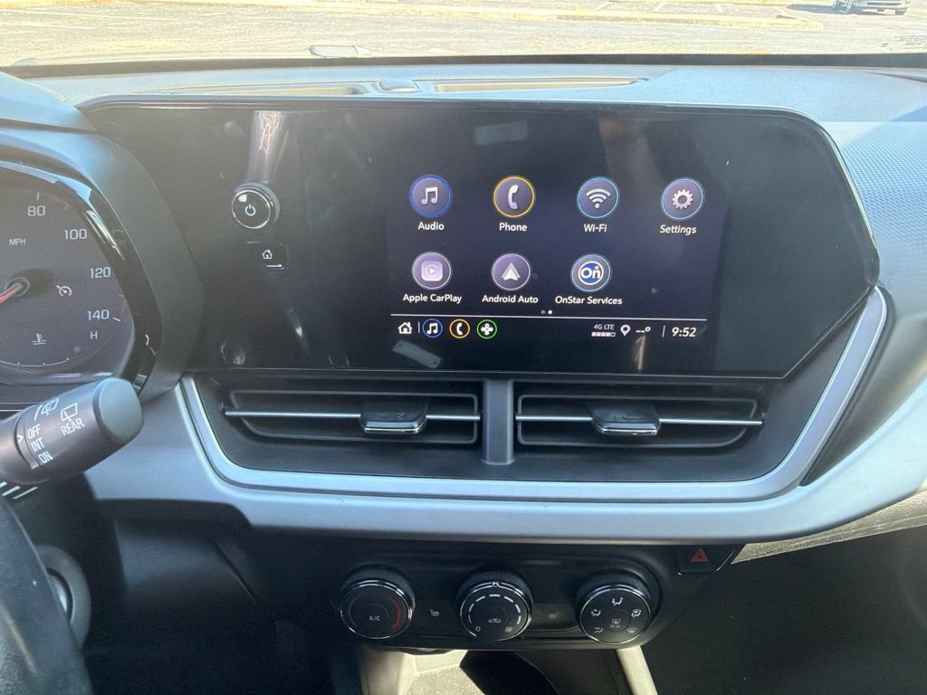 Used 2024 Chevrolet Trax RS FWD image 18
