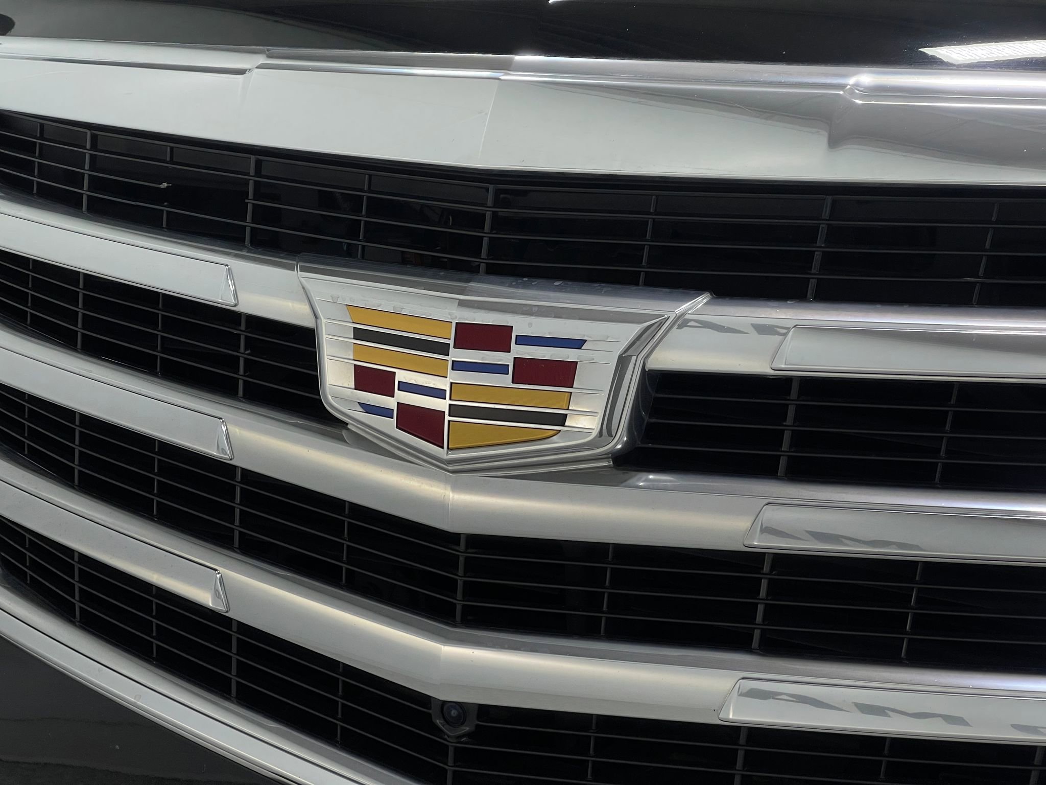 Used 2019 Cadillac Escalade ESV Luxury image 39