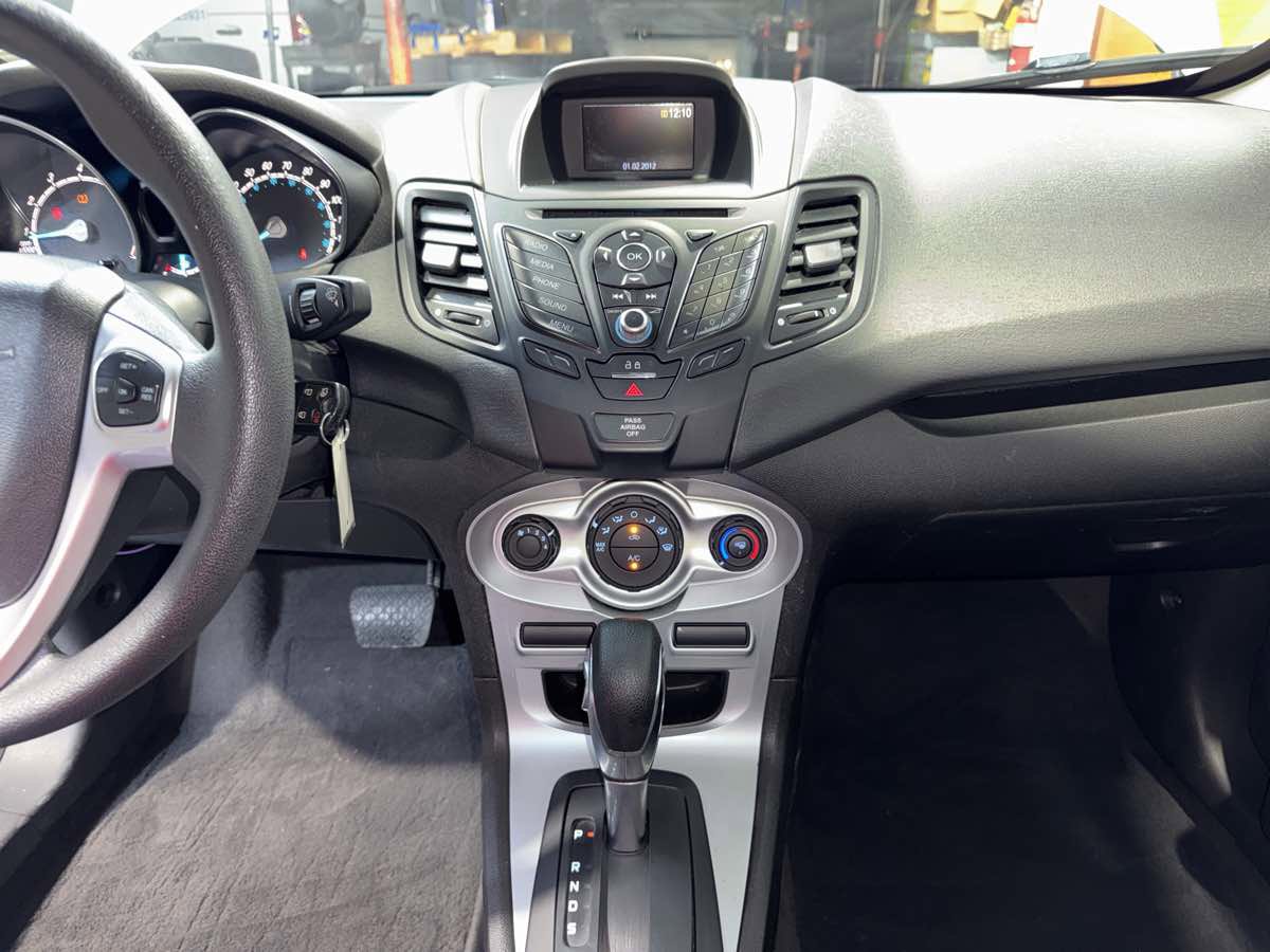 Used 2019 Ford Fiesta SE image 20