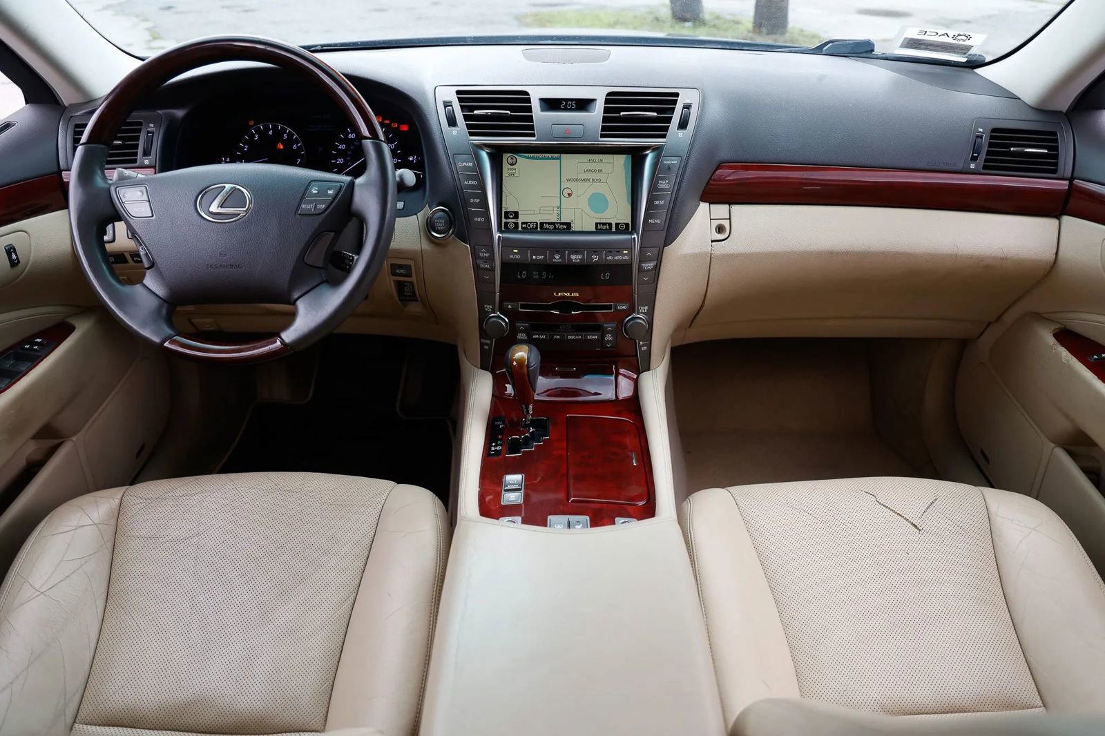 Used 2008 Lexus LS 460 RWD image 2