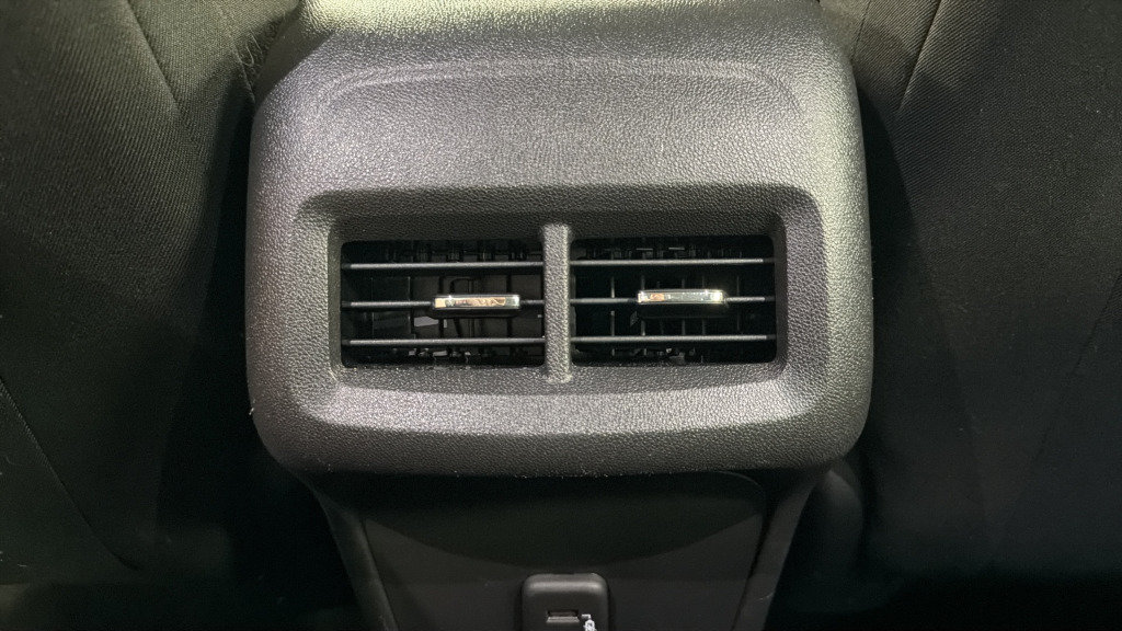 Used 2024 Chevrolet Equinox LS w/ Sport Edition FWD image 37