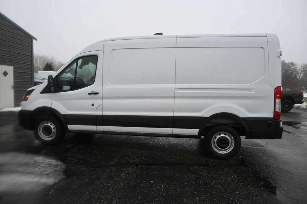 New 2026 Ford Transit 250 148 Medium Roof w/ Load Area Protection Package RWD image 10