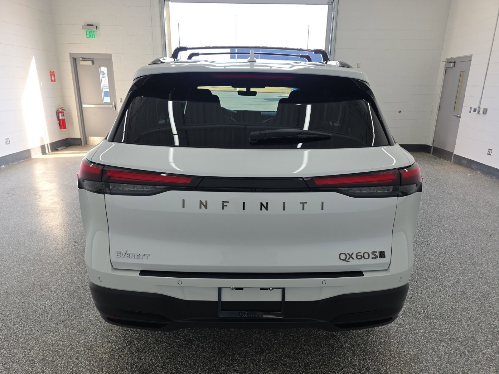 New 2026 INFINITI QX60 Sport w/ Dark Cargo Package AWD/4WD image 4