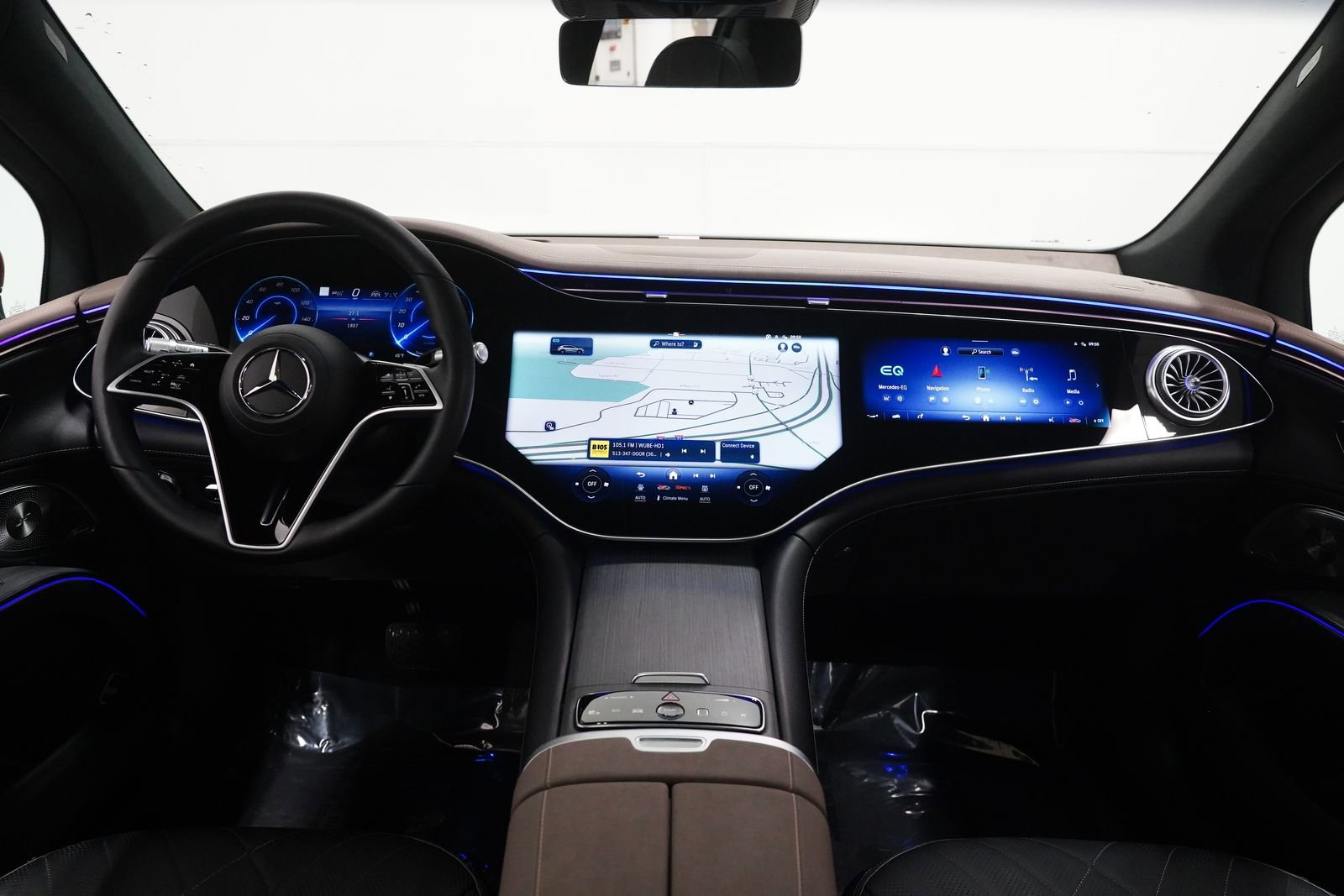 Used 2026 Mercedes-Benz EQS 550 4MATIC SUV image 17