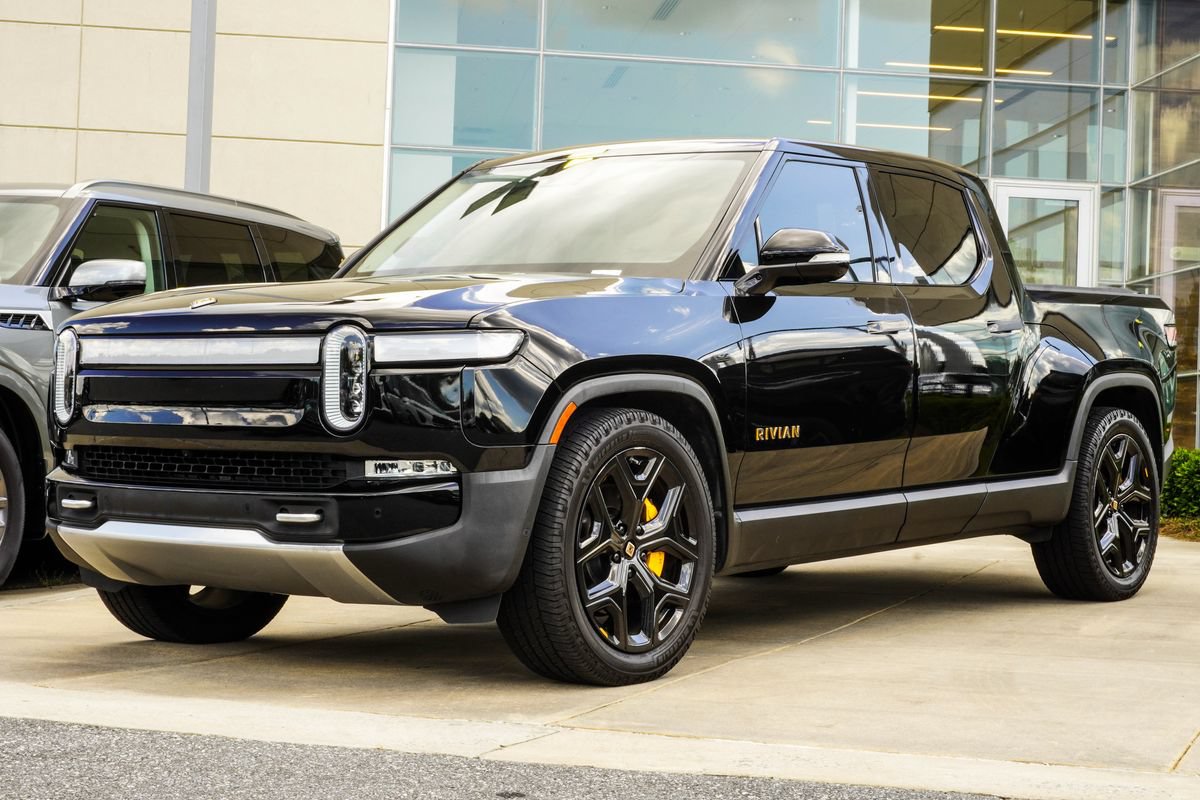 Used 2022 Rivian R1T Adventure AWD/4WD image 8