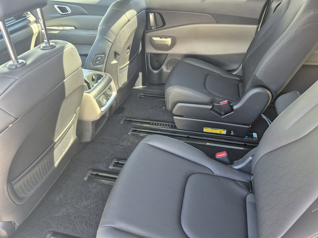 New 2026 Kia Carnival SX FWD image 13