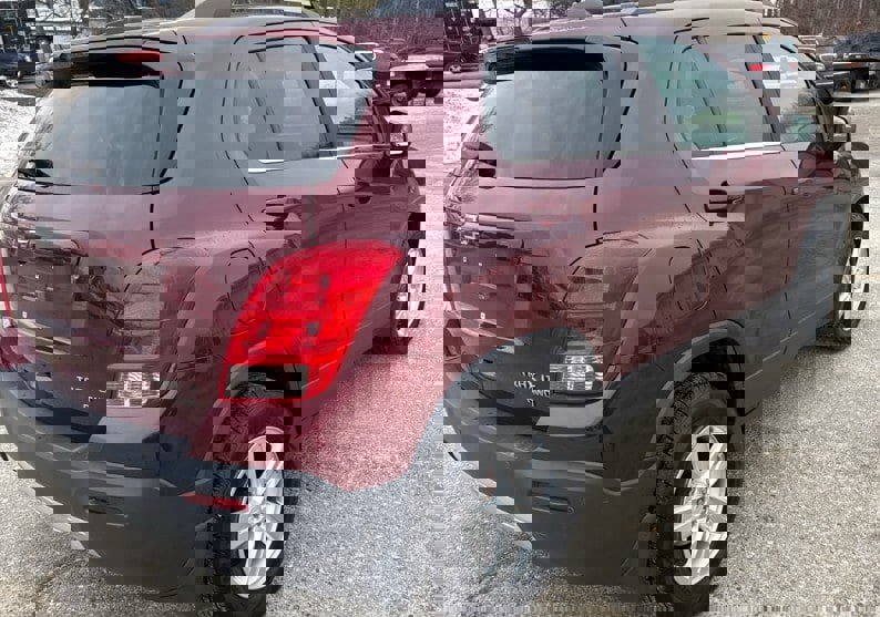 Used 2016 Chevrolet Trax LT w/ LT Convenience Package image 4