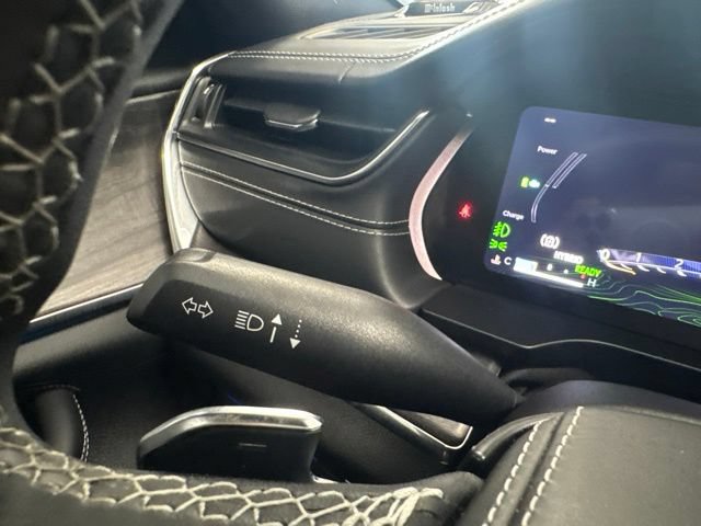 Used 2023 Jeep Grand Cherokee Overland AWD/4WD image 40